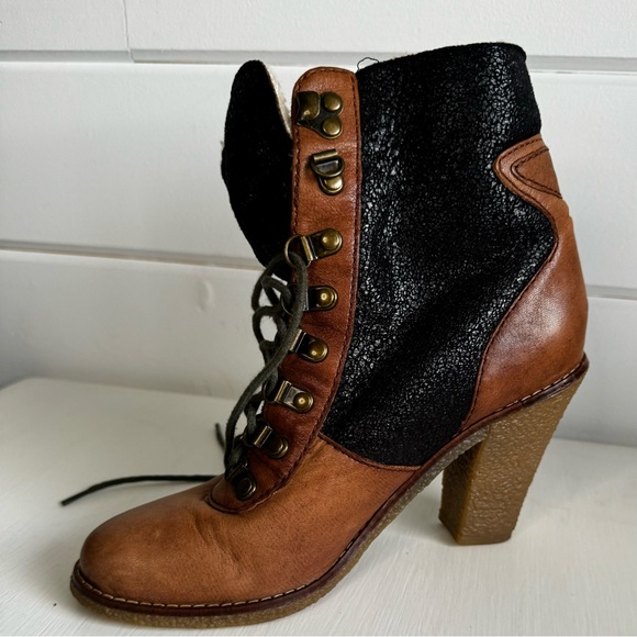 Sam Edelman Tara Two Tone Bootie Sz 6.5 - Picture 11 of 15